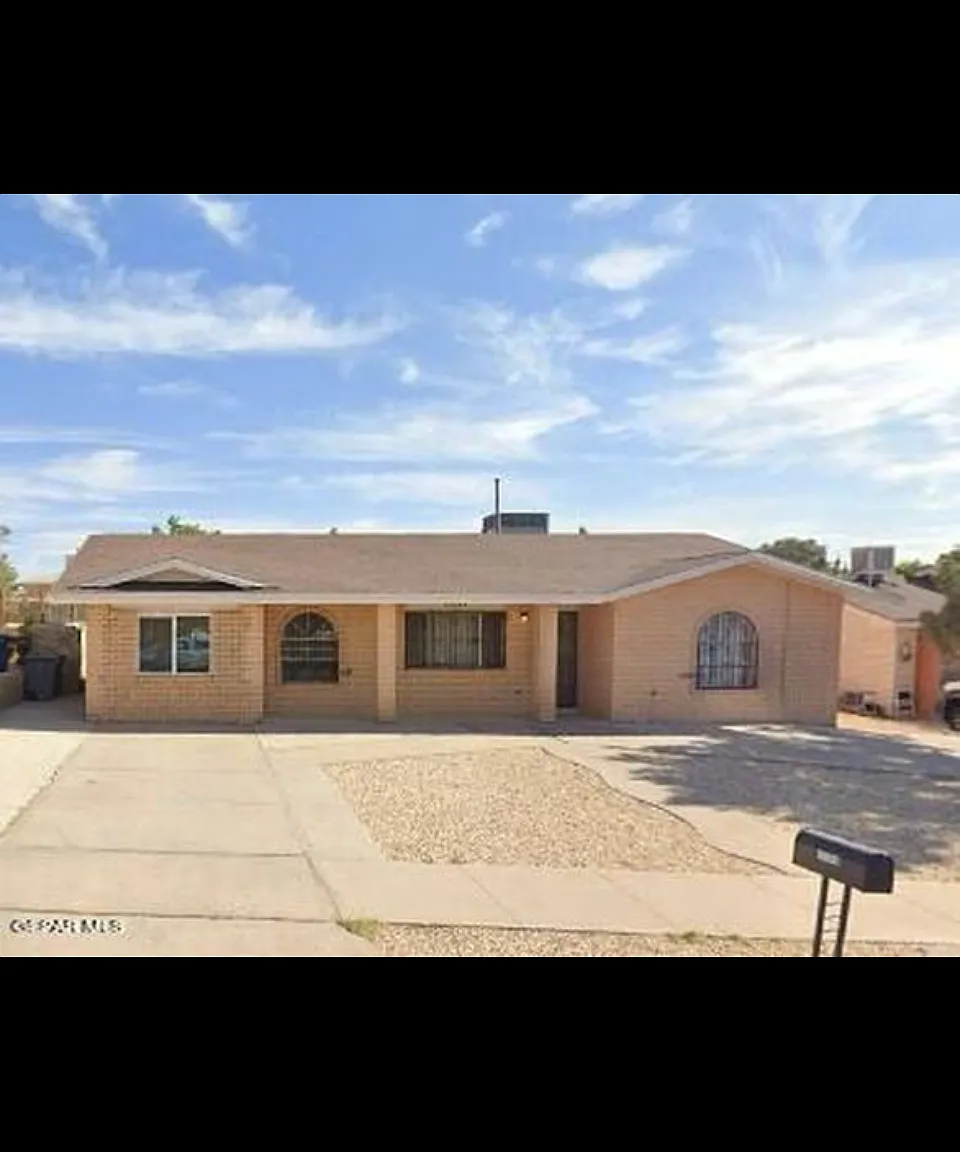 11787 Jim Thorpe Dr — Photo 1