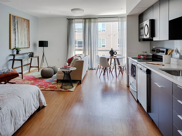E3 Apartments — Photo 12
