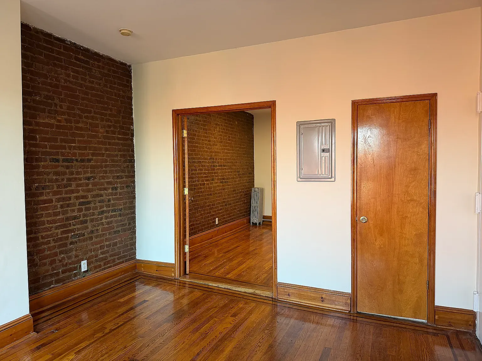 217 Seventh Avenue — Photo 2