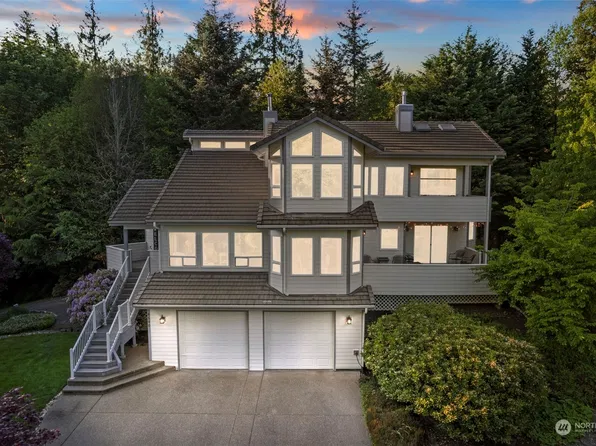 8590 Landing Lane SE, Port Orchard, WA 98367