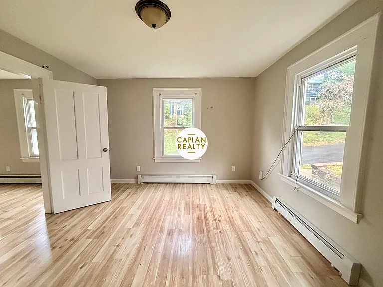 73 Chamberlain St #1 — Photo 5