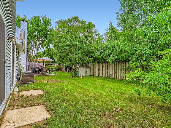 5th image of 505 Newbury Dr