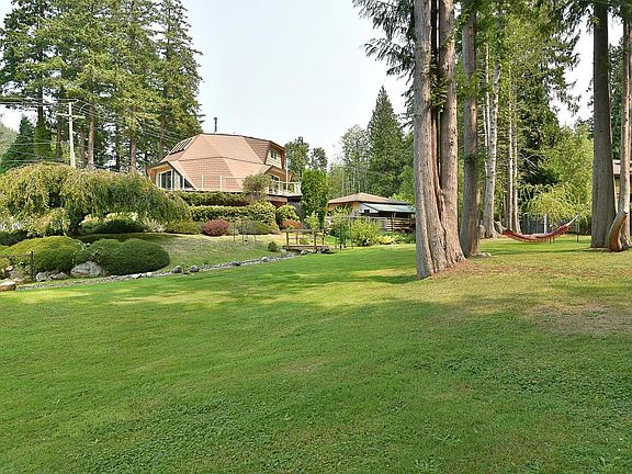 2nd image of 13031 Narrows Rd