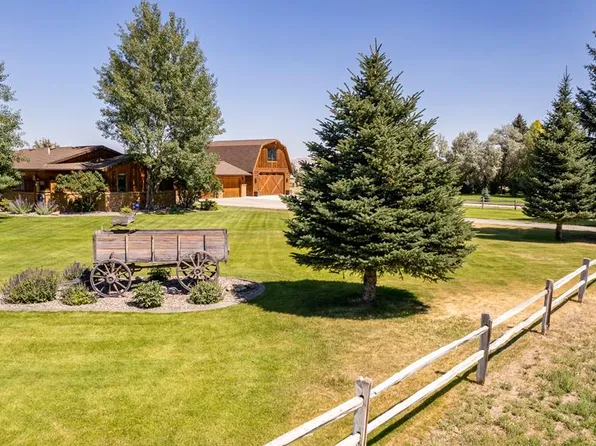 3815 Cooper Ln, Cody, WY 82414