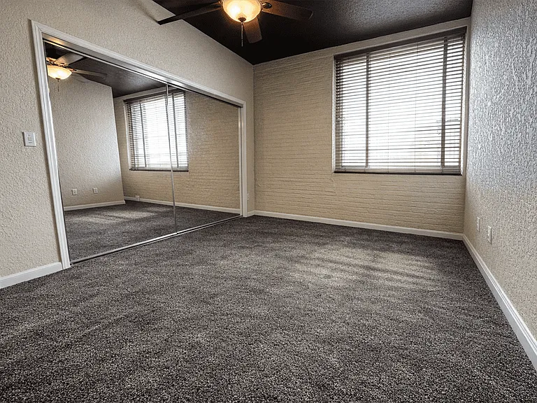 159 W Pearl St #402 — Photo 14