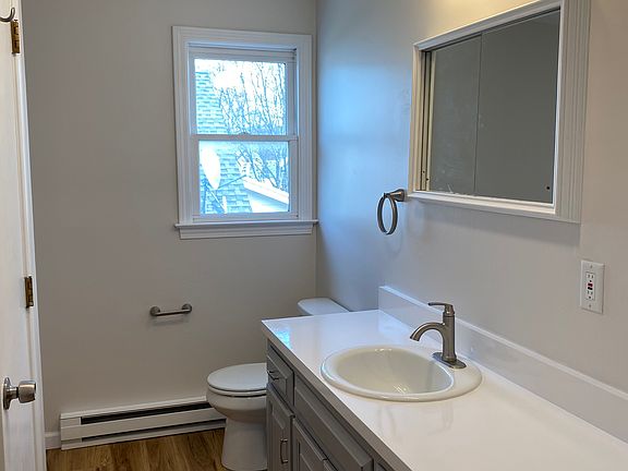 3rd image of 63 Lawndale Ave