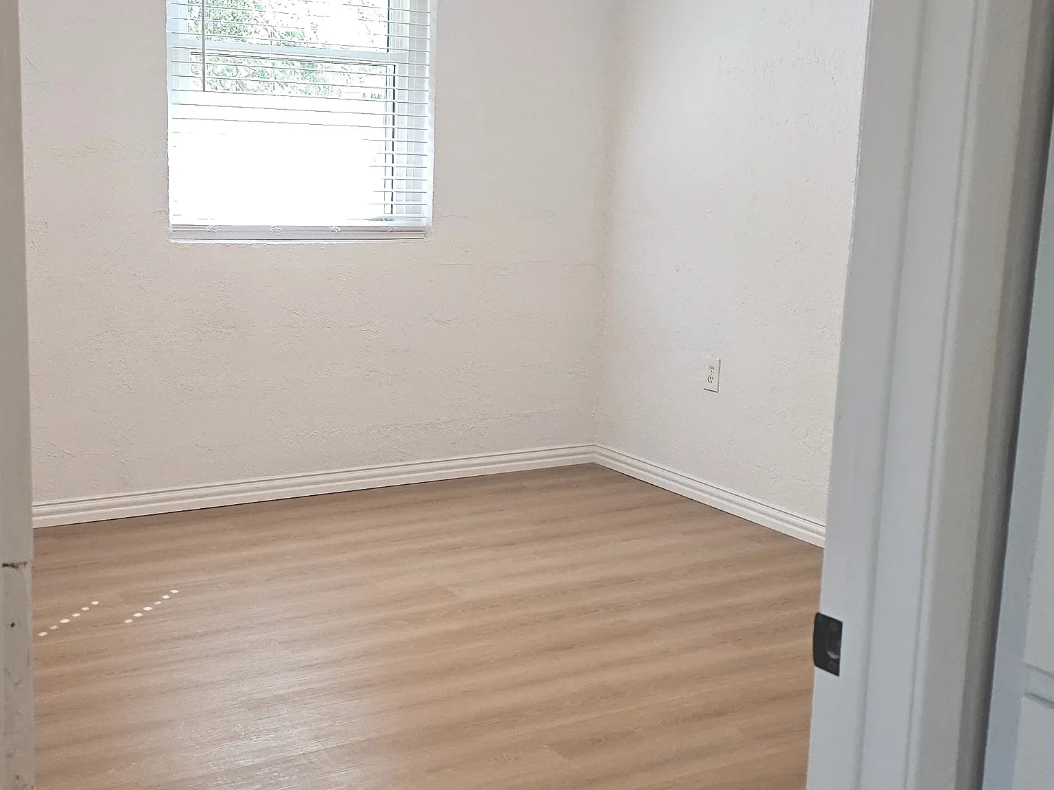 Azle Creek Apartments — Photo 3