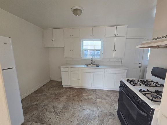 4th image of 252 S 20th St