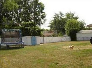 2200 N Silvery Ln, Dearborn, MI 48128