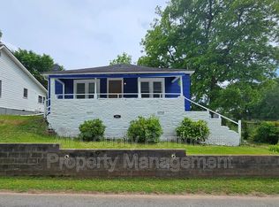 216 E Martin Luther King Jr Dr, Jackson, GA 30233