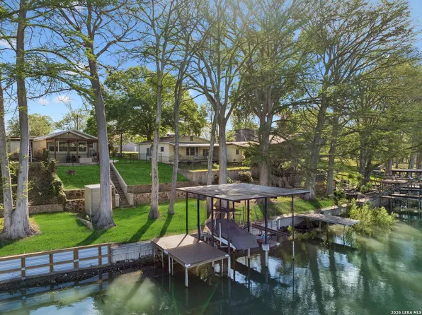 230 Lee St, Seguin, TX 78155
