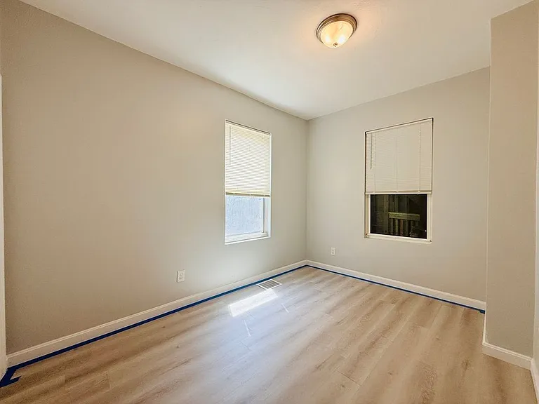 93 Ziegler St #1 — Photo 10