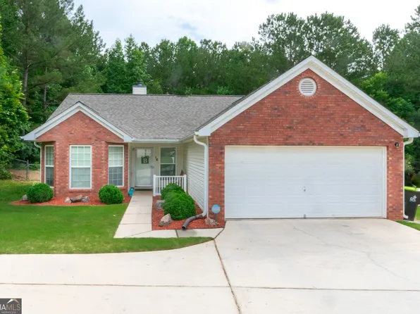 16 Carey Ct, Grantville, GA 30220