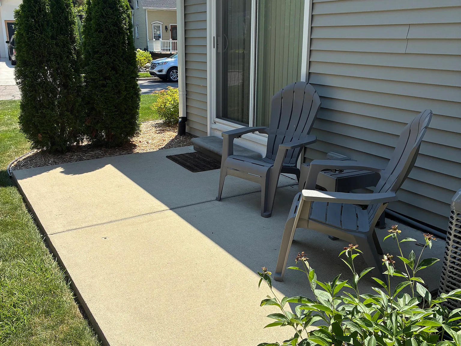 480 Maple St — Photo 3