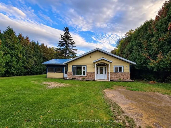 702 River Ave E, Rainy River, ON P0W 1L0