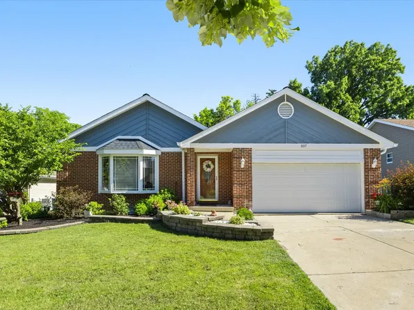 307 Terry Ln, Bloomingdale, IL 60108