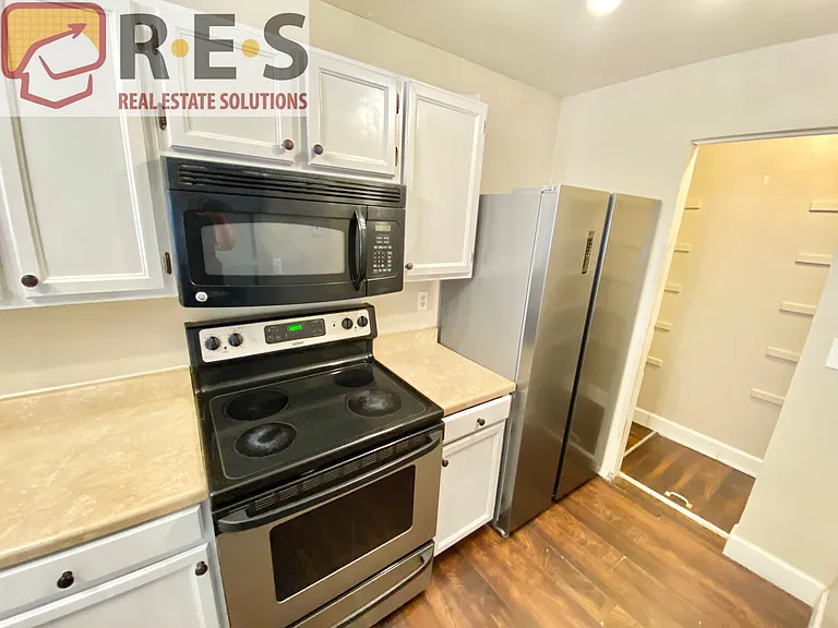 17910 E Cornell Dr — Photo 3