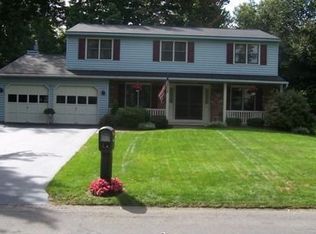 8041 Ginger Rd, Liverpool, NY 13090