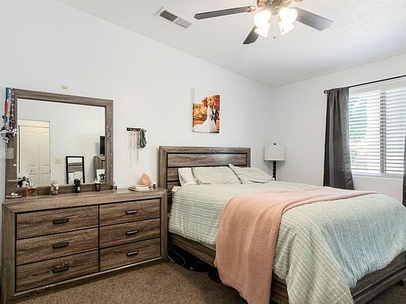 4th image of 2031 E Colorado Dr Unit 6