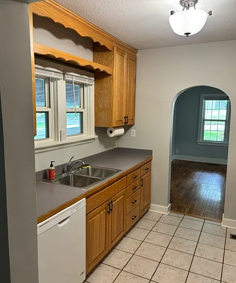826 SW Frazier Ave — Photo 4