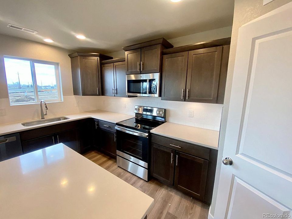 1st image of 517 Ryan Ave
