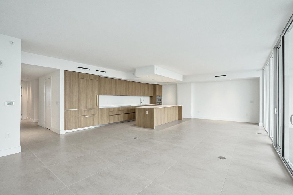 407 N Riverside Drive #602, photo 6