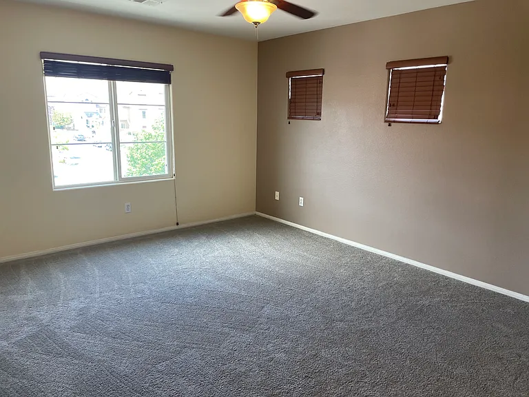 master bedrooom