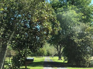 5748 Old State Rd, Holly Hill, SC 29059