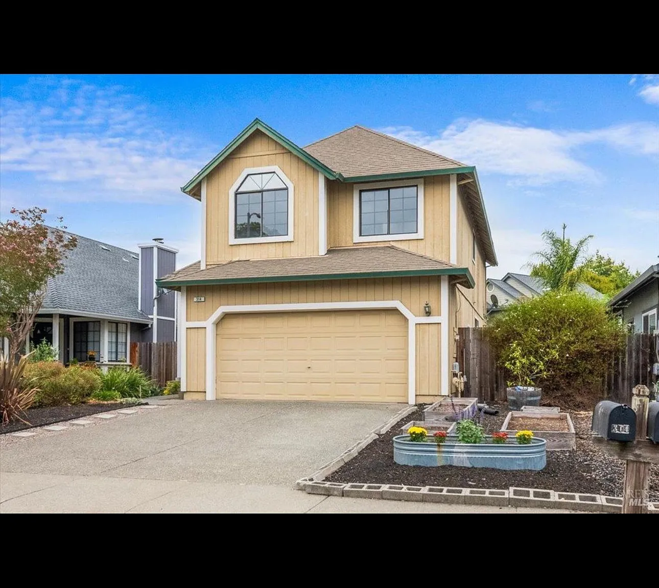4 bed, 1888 sqft, $4,700 — Photo 1