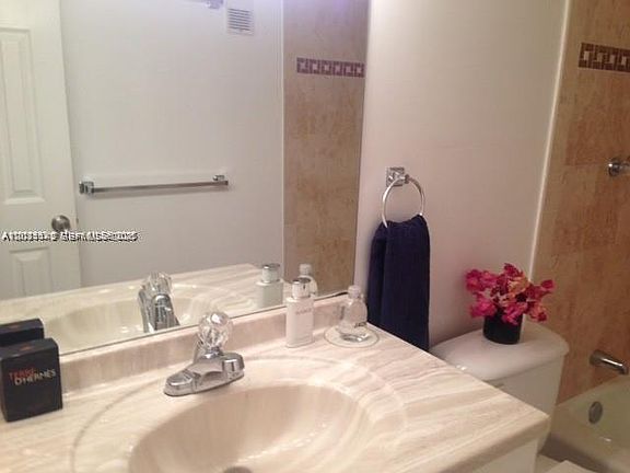 4th image of 3910 Inverrary Blvd Unit 304-B