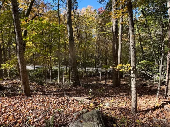 Main Street, Trumbull, CT 06611