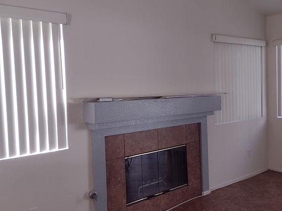 3rd image of 44385 Las Vistas Dr