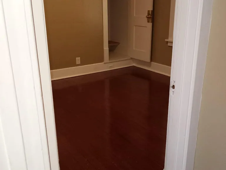 4619 California St — Photo 32