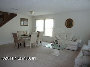 1st image of 934 Collinswood Dr