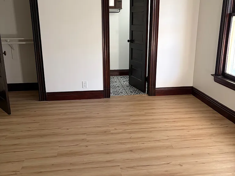 505 Rose Ave — Photo 10