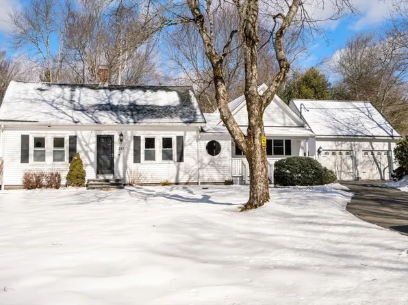217 Prospect St, South Easton, MA 02375