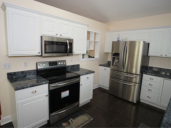 5th image of 7036 Wrens Creek Ln