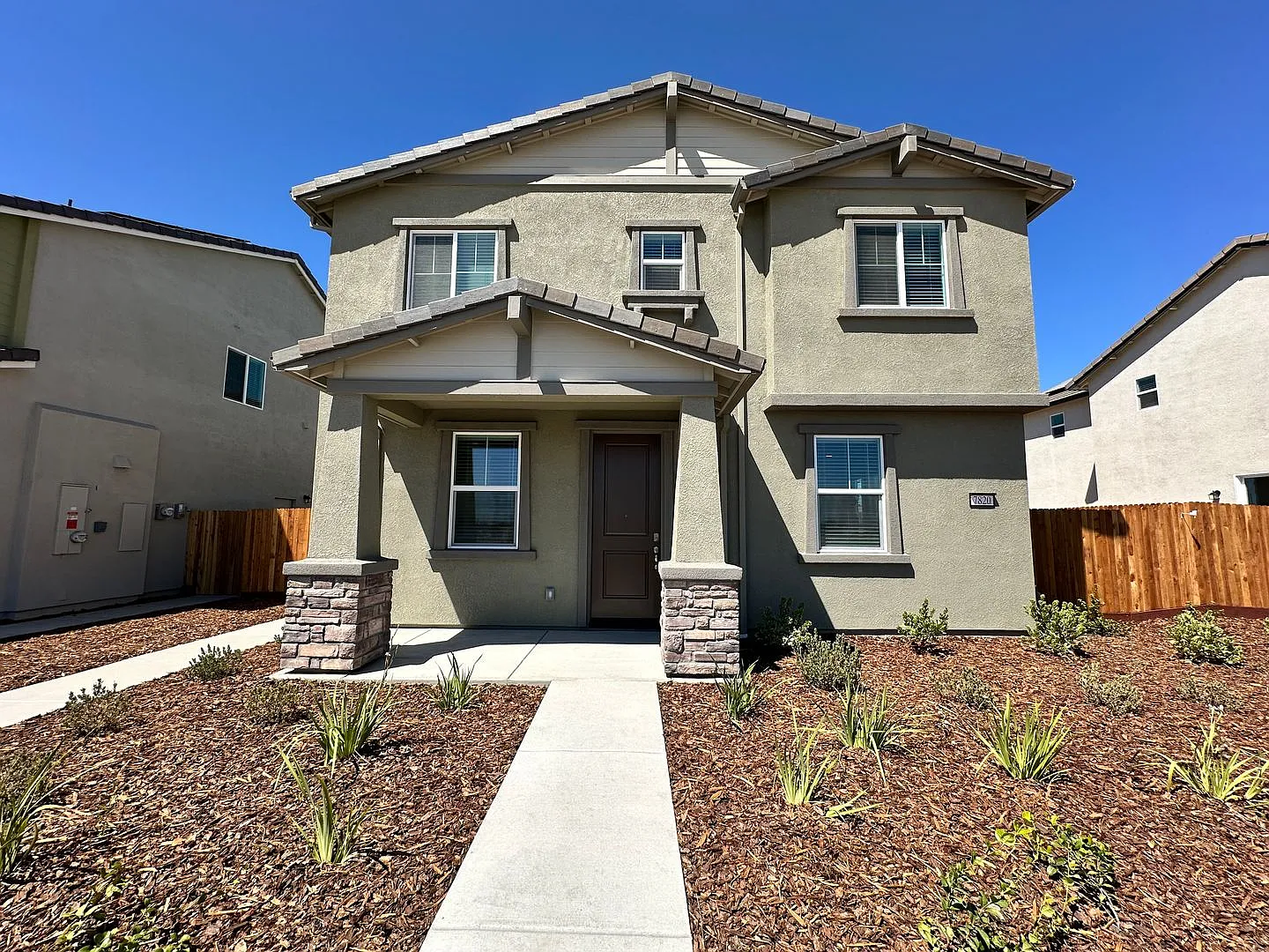 Brand New 4 Bed 2.5 Bath W/ Solar!! — Photo 1