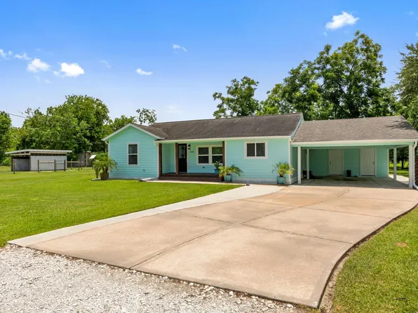 5709 David St, Dickinson, TX 77539