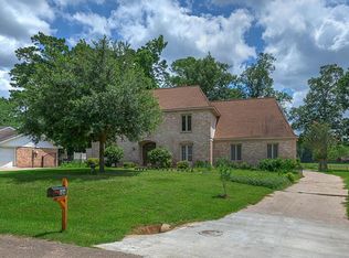 584 Brandon Rd, Conroe, TX 77302