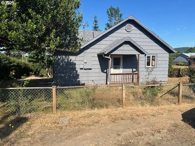 596 E 7th St, Coquille, OR, 97423