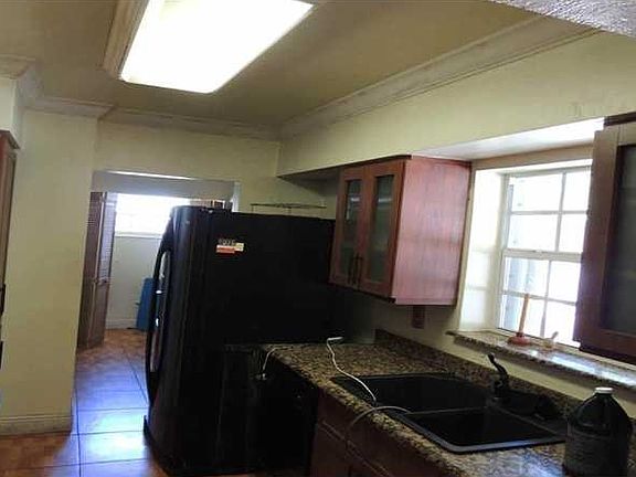3rd image of 18701 NW 8th Ct