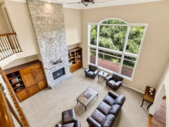7534 Summit Ridge Rd, Middleton, WI 53562
