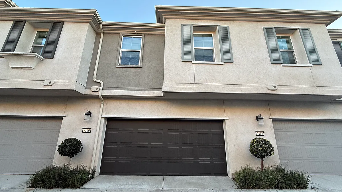 Building Photo - 7100 Montecito Ln
