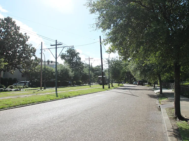 1507 Robert St — Photo 18