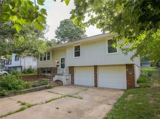 13211 Craig Ave, Grandview, MO 64030