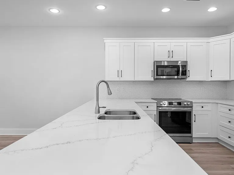 30 Harbeson Ave NE — Photo 11