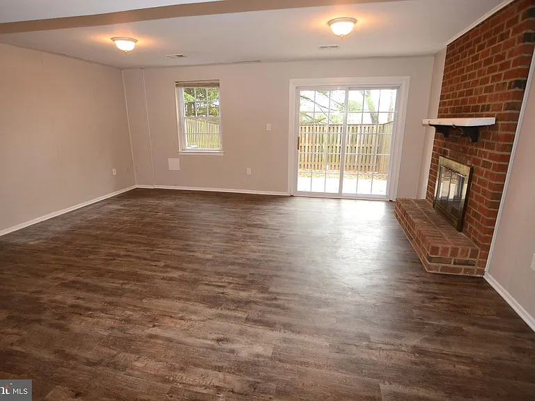 1666 Albermarle Dr — Photo 22