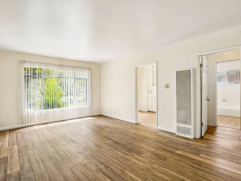 3867 Potomac Ave. — Photo 21