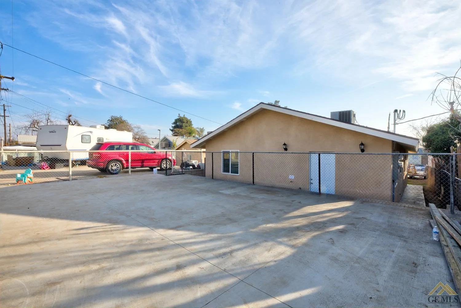 1114 Grace St photo 1